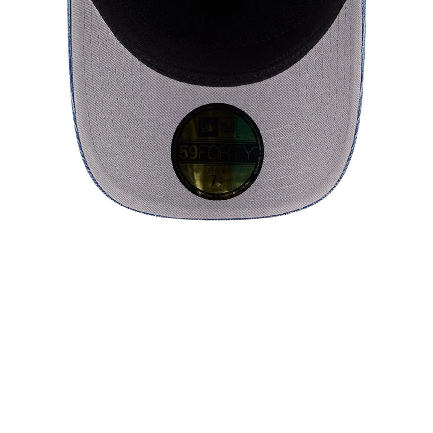 Pictured is this MLB Quickstrike Snow Wash Cord New York Mets 59FORTY A-Frame Fitted cap in blue. 2