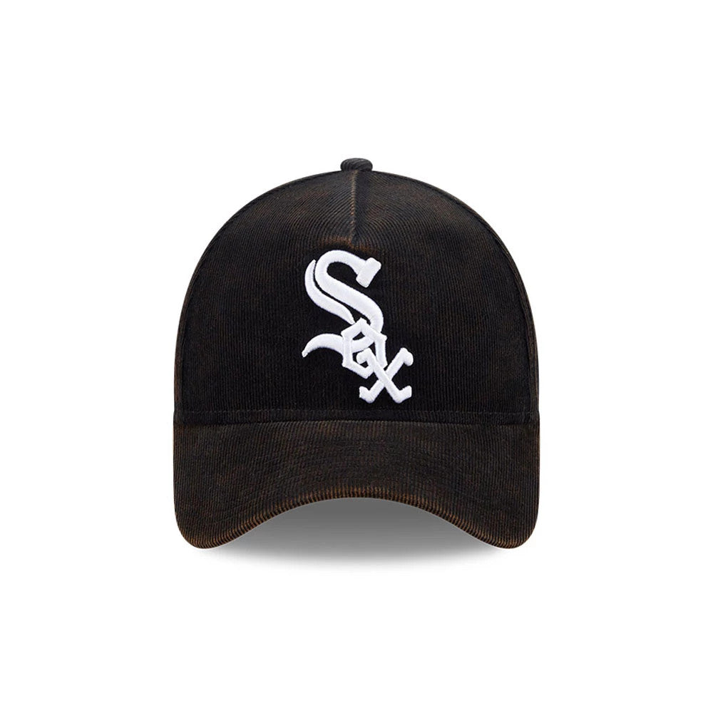 Pictured is this MLB Quickstrike Snow Wash Cord Chicago White Sox 59FORTY A-Frame Fitted cap in black. 3