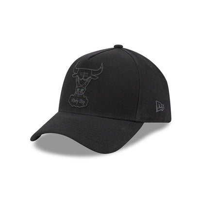 Pictured is this NBA Hardwood Classic Waxy Canvas Chicago Bulls 59FORTY A-Frame Fitted cap in black. 3