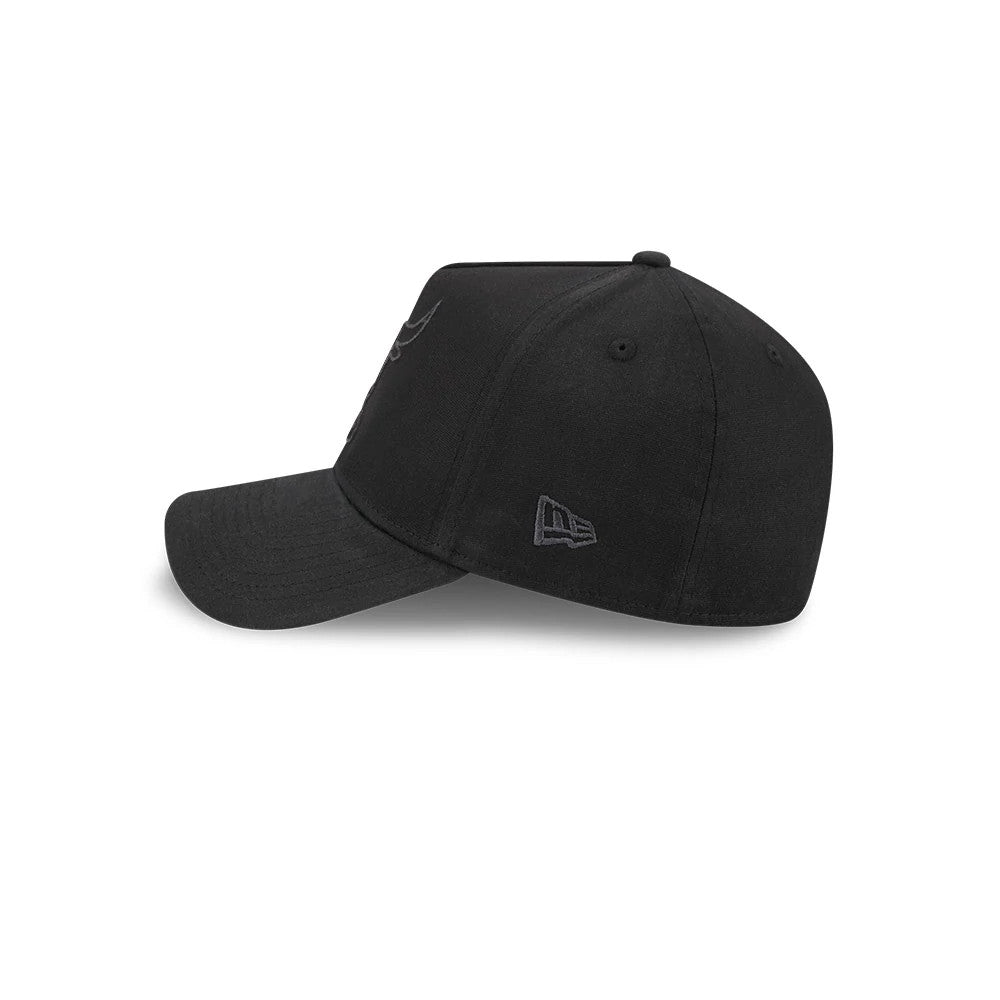 Pictured is this NBA Hardwood Classic Waxy Canvas Chicago Bulls 59FORTY A-Frame Fitted cap in black. 5