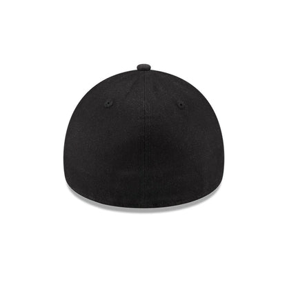 Pictured is this NHL Quickstrike Waxy Canvas LA Kings 59FORTY A-Frame Fitted cap in black. 6
