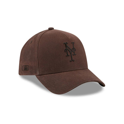 Pictured is this MLB Quickstrike Waxy Canvas New York Mets 59FORTY A-Frame Fitted cap in open brown. 3