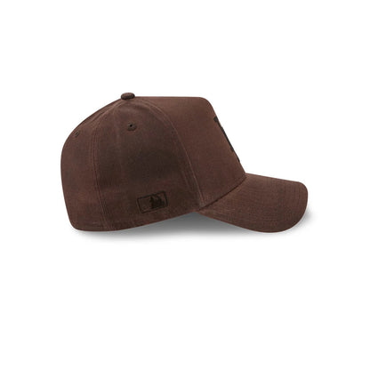 Pictured is this MLB Quickstrike Waxy Canvas LA Dodgers 59FORTY A-Frame Fitted cap in open brown. 5