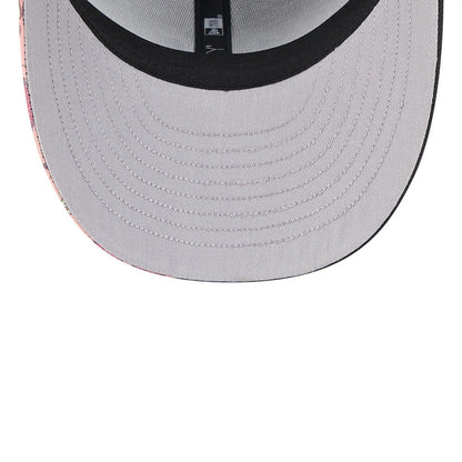 Pictured is this MLB Halloween New York Yankees 9FIFTY Snapback cap in black. 2