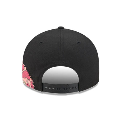 Pictured is this MLB Halloween Detroit Tigers 9FIFTY Snapback cap in black. 7