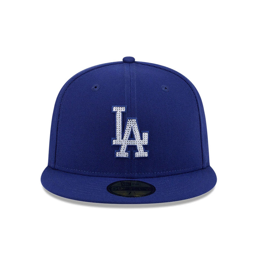 Pictured is this MLB Rhinestone Badge LA Dodgers 59FIFTY Fitted cap in dark blue. 3
