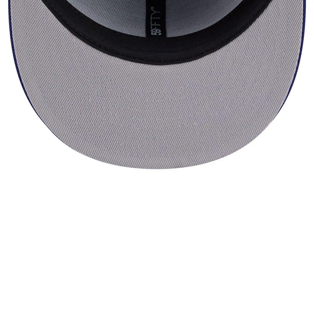 Pictured is this MLB Rhinestone Badge LA Dodgers 59FIFTY Fitted cap in dark blue. 2