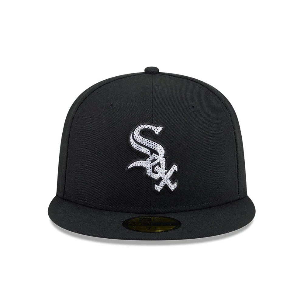 Pictured is this MLB Rhinestone Badge Chicago White Sox 59FIFTY Fitted cap in black. 3