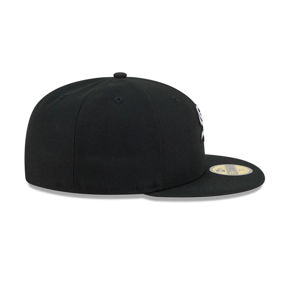 Pictured is this MLB Rhinestone Badge Chicago White Sox 59FIFTY Fitted cap in black. 7
