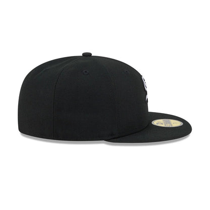Pictured is this MLB Rhinestone Badge Chicago White Sox 59FIFTY Fitted cap in black. 7