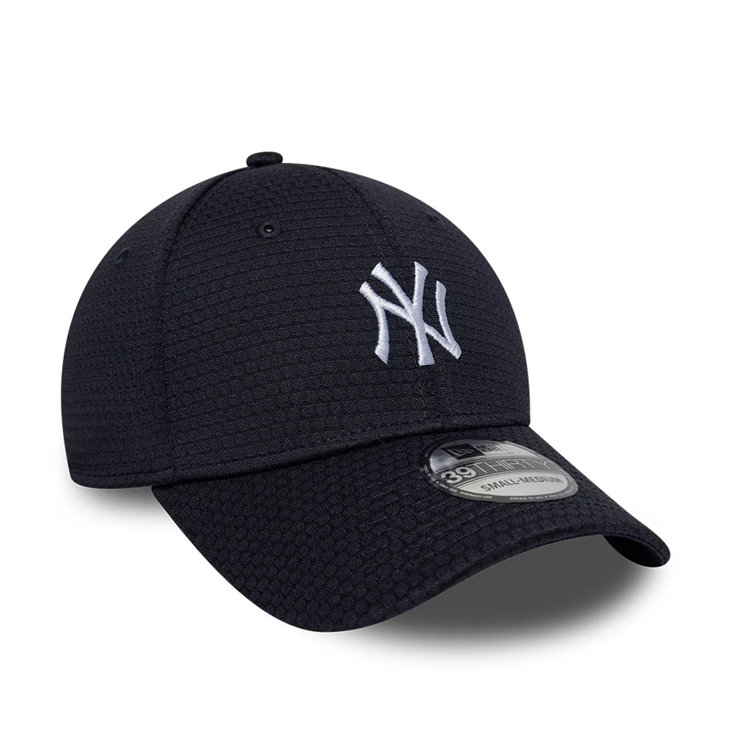 Pictured is this MLB Tech New York Yankees 39THIRTY Stretch Fit cap in navy. 3