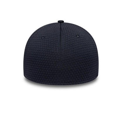 Pictured is this MLB Tech New York Yankees 39THIRTY Stretch Fit cap in navy. 6