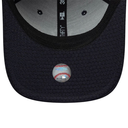 Pictured is this MLB Tech New York Yankees 39THIRTY Stretch Fit cap in navy. 7