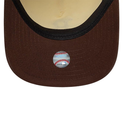 Pictured is this MLB Suede Visor Boston Red Sox 9FIFTY A-Frame Snapback cap in Cream. 7