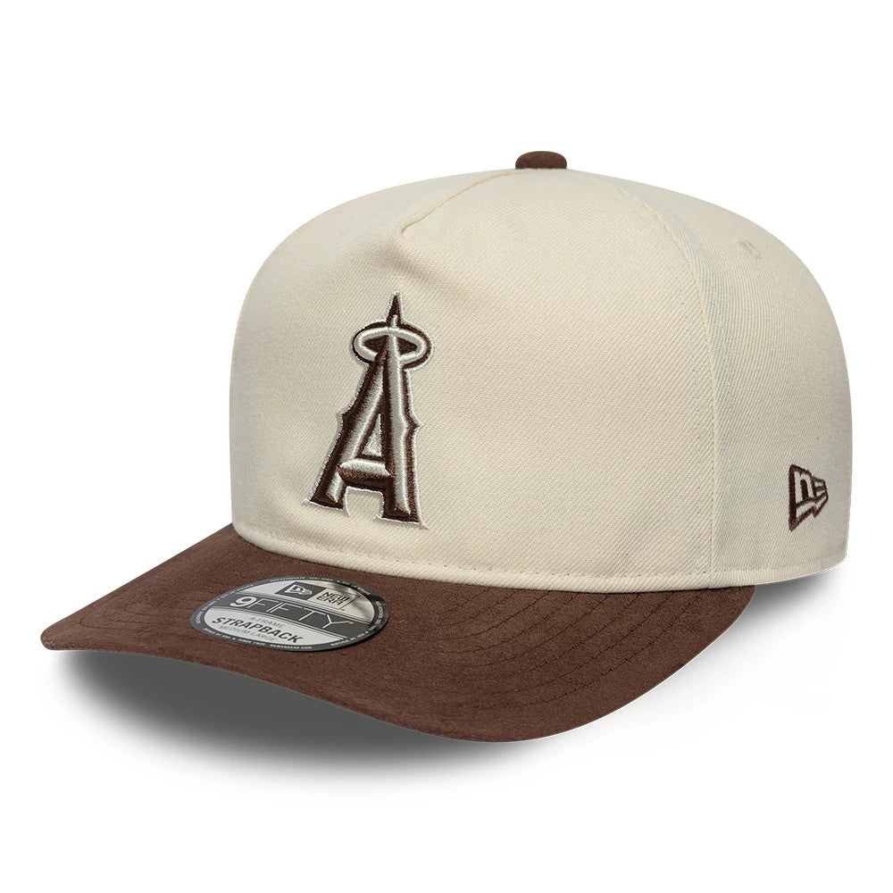 LA Angels MLB Suede Visor Cream New Era 9FIFTY A-Frame Adjustable Cap, three-quarter view showing the brown raised embroidered A logo on the front panel, brown suede visor with 9FIFTY size sticker, and New Era flag logo on the left side.