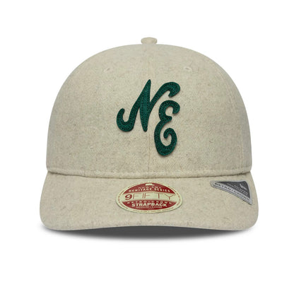 Pictured is this New Era Heritage Retro Crown 9FIFTY cap in Cream. 3