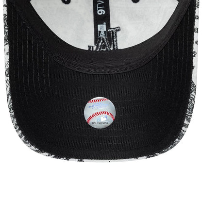 Pictured is this MLB Washed Paisley LA Dodgers 9TWENTY cap in white. 2