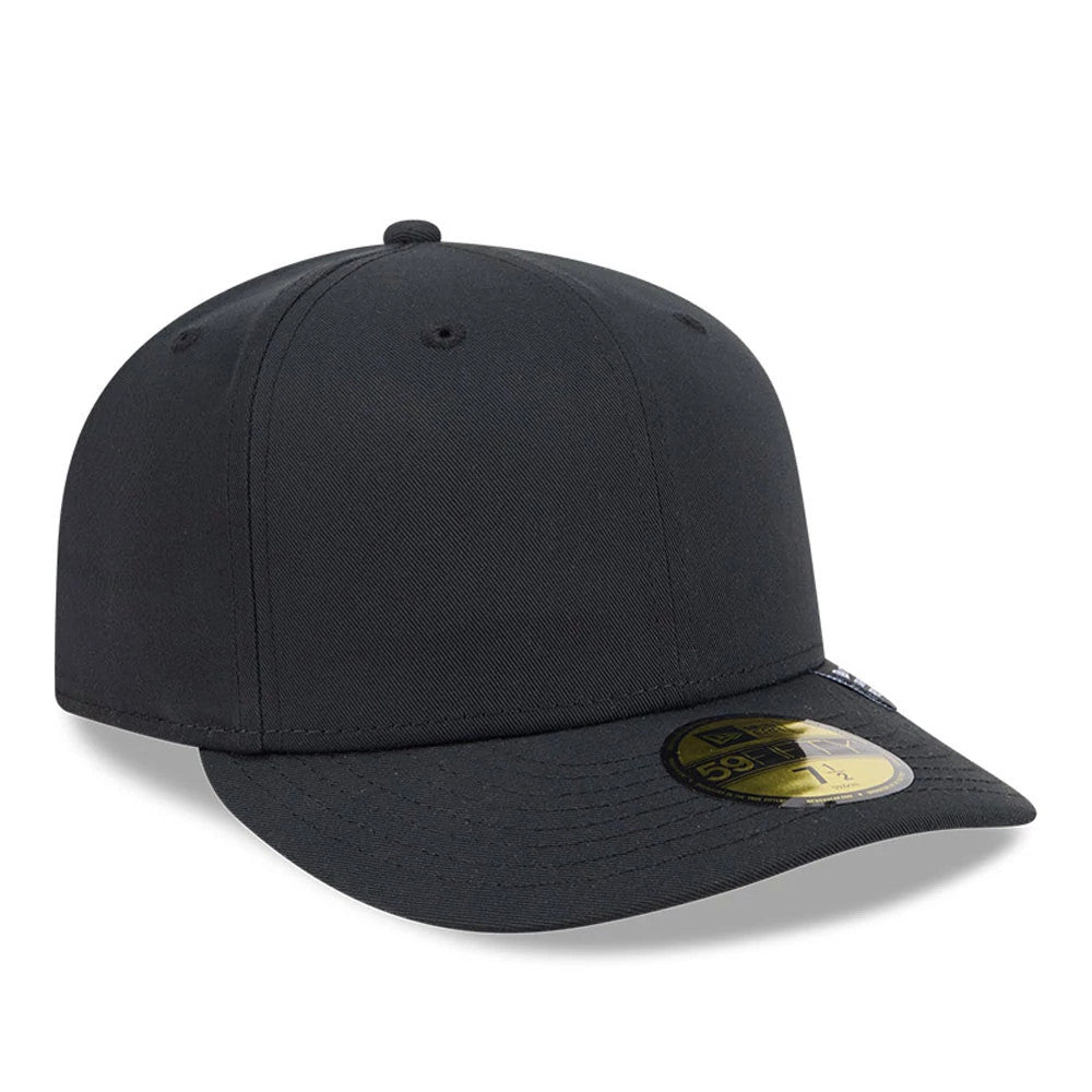 Pictured is this New Era Recycled Twill 59FIFTY Fitted cap in black. 4