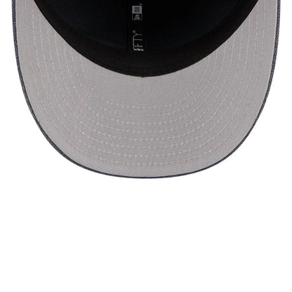 Pictured is this New Era Herringbone Retro Crown 59FIFTY Fitted cap in navy. 2