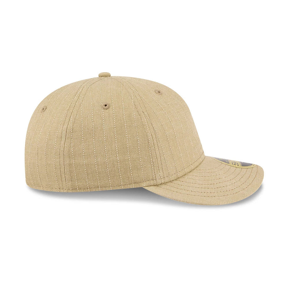 Pictured is this New Era Herringbone Retro Crown 59FIFTY Fitted cap in Beige. 6