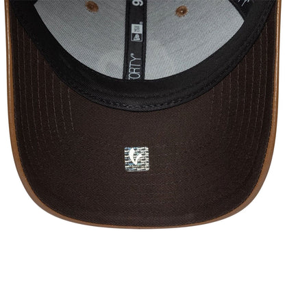Pictured is this Crinkle Vespa 9FORTY Adjustable cap in dark brown. 7