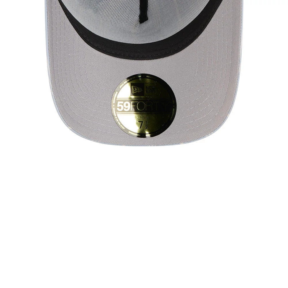 Pictured is this New Era Seersucker 59FORTY A-Frame Fitted cap in pastel blue. 2