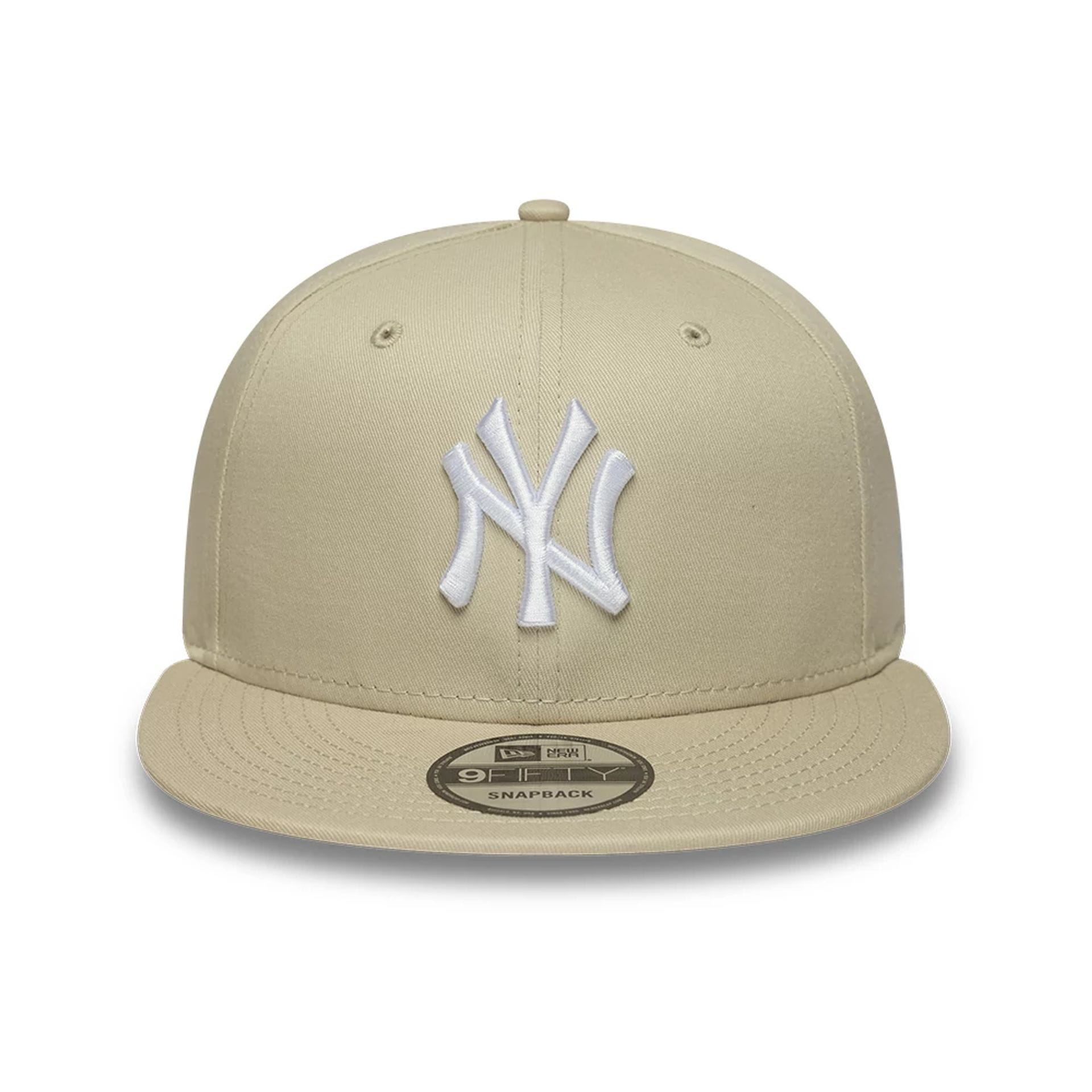 Pictured is this MLB League Essential New York Yankees 9FIFTY Snapback Adjustable cap in light beige. 2
