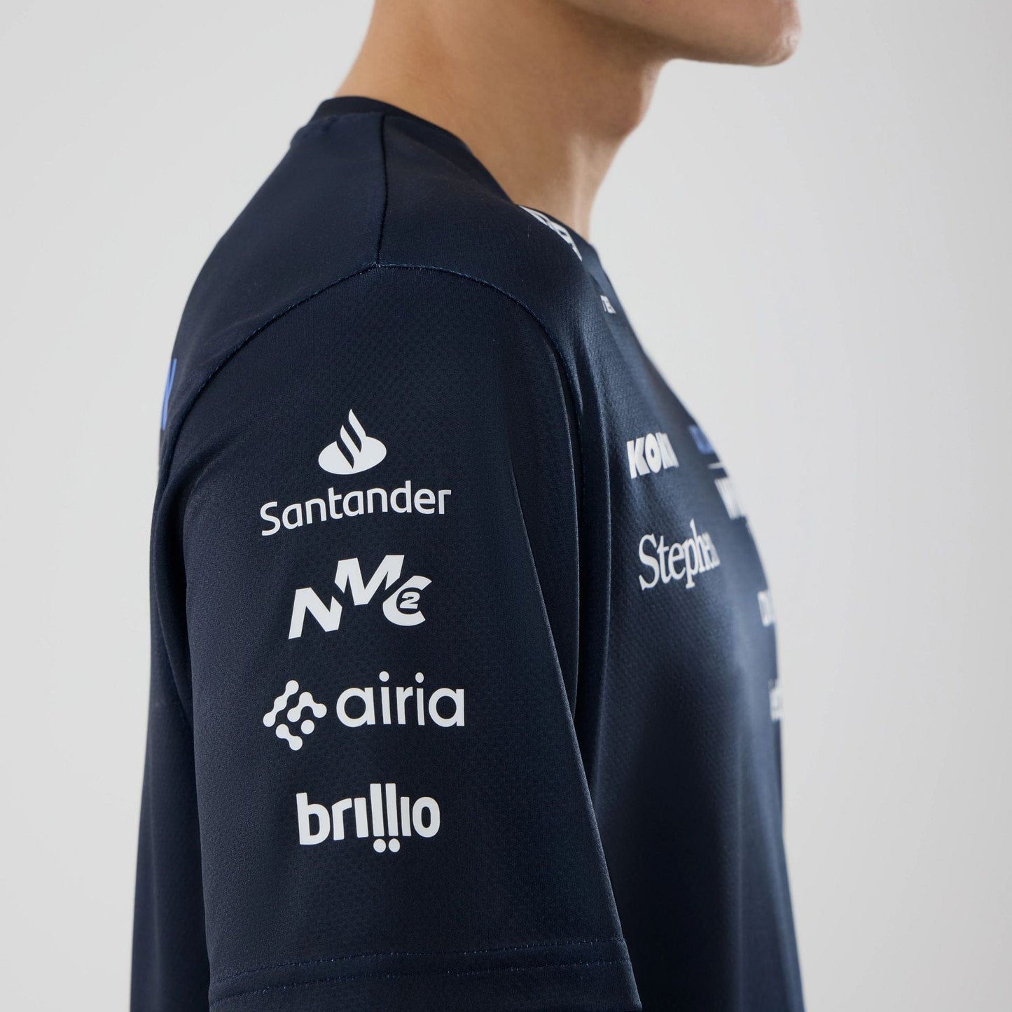 The model is wearing this Atlassian Williams F1 Team Tech T-shirt in navy. 6