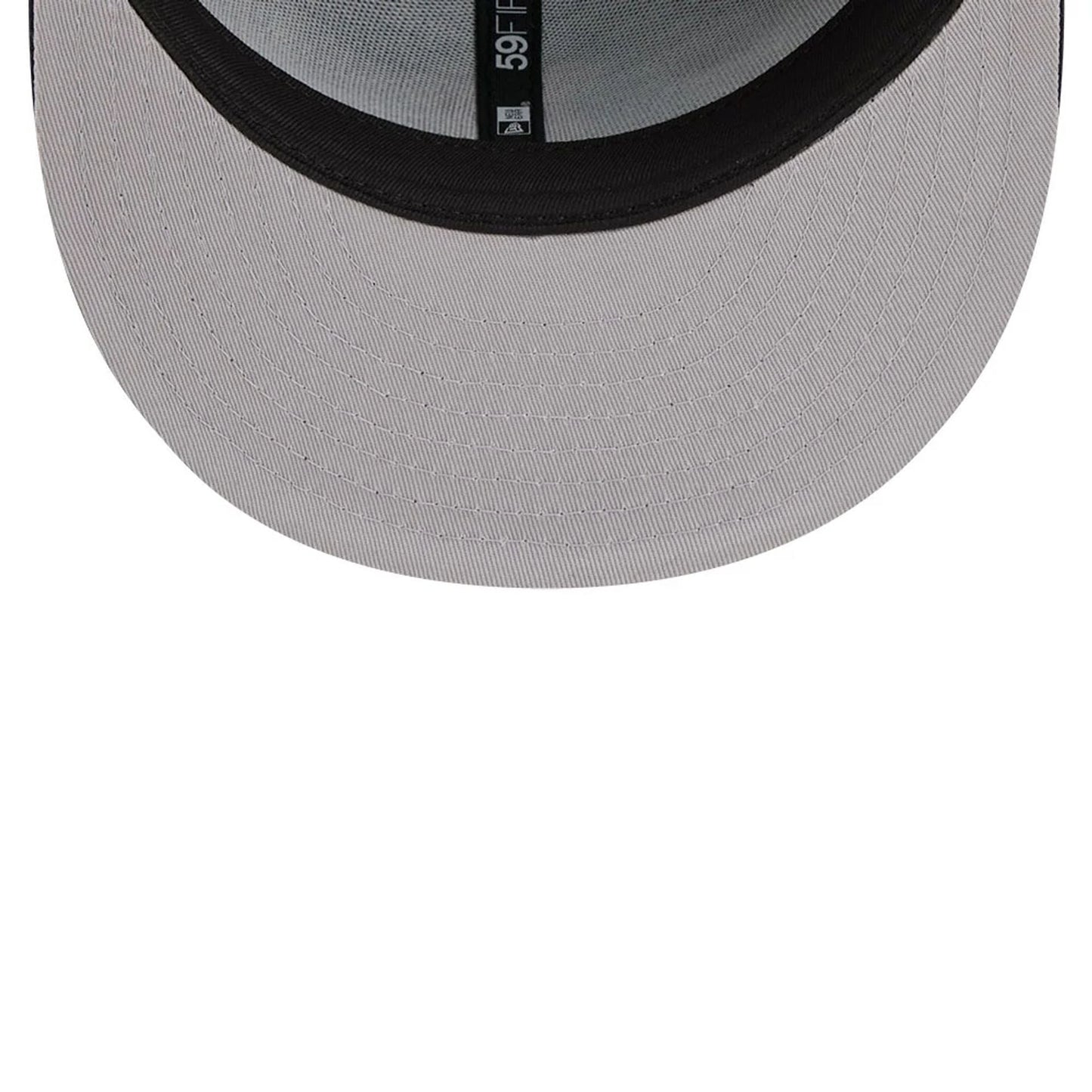 Pictured is this Vanson X MLB Boston Red Sox 59FIFTY Fitted cap in navy. 2