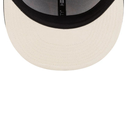 Pictured is this Mora Lo Mismo De Siempre 59FIFTY Fitted cap in black. 7
