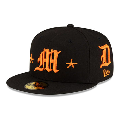 Pictured is this Mora Lo Mismo De Siempre 59FIFTY Fitted cap in black. 1