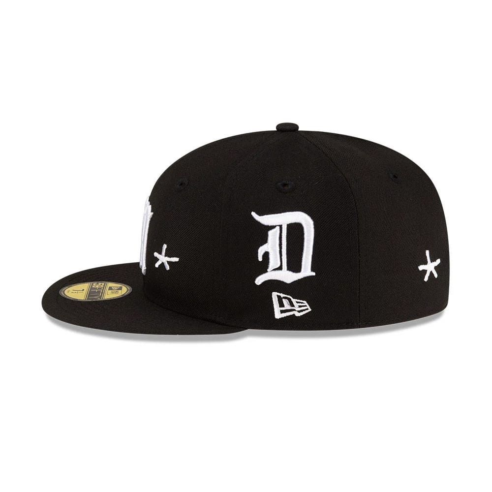 Pictured is this Mora Lo Mismo De Siempre 59FIFTY Fitted cap in black. 4