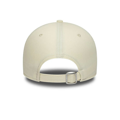 Pictured is this FIA Formula E 9FORTY cap in Cream. 6