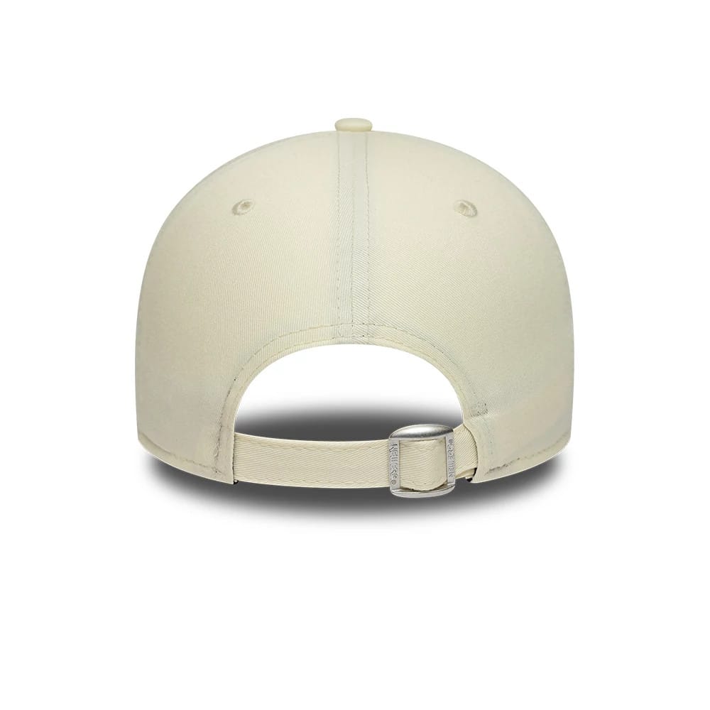 Pictured is this FIA Formula E 9FORTY cap in Cream. 6