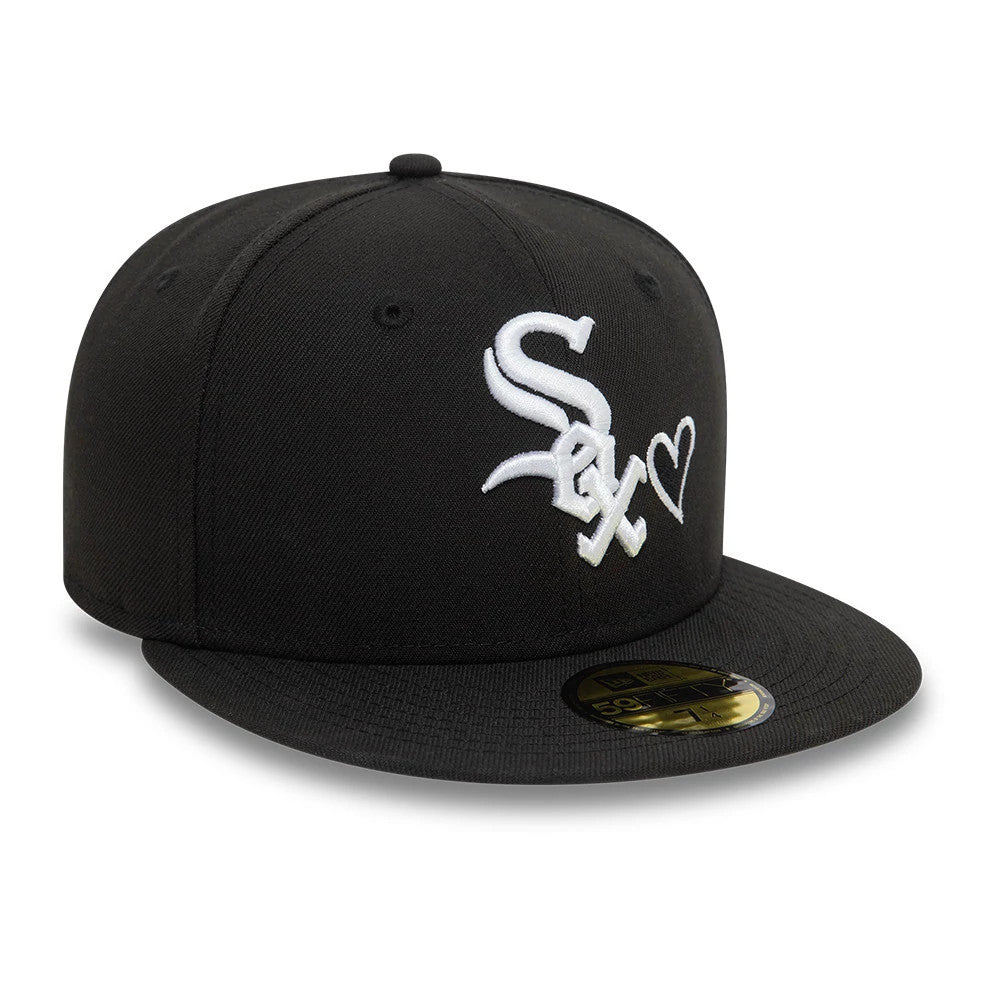 Pictured is this MLB Heart Icon Chicago White Sox 59FIFTY Fitted cap in black. 4