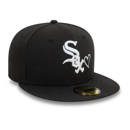 Pictured is this MLB Heart Icon Chicago White Sox 59FIFTY Fitted cap in black. 4