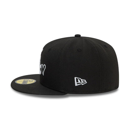 Pictured is this MLB Heart Icon Chicago White Sox 59FIFTY Fitted cap in black. 6