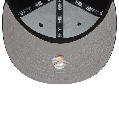 Pictured is this MLB Heart Icon LA Dodgers 59FIFTY Fitted cap in black. 2