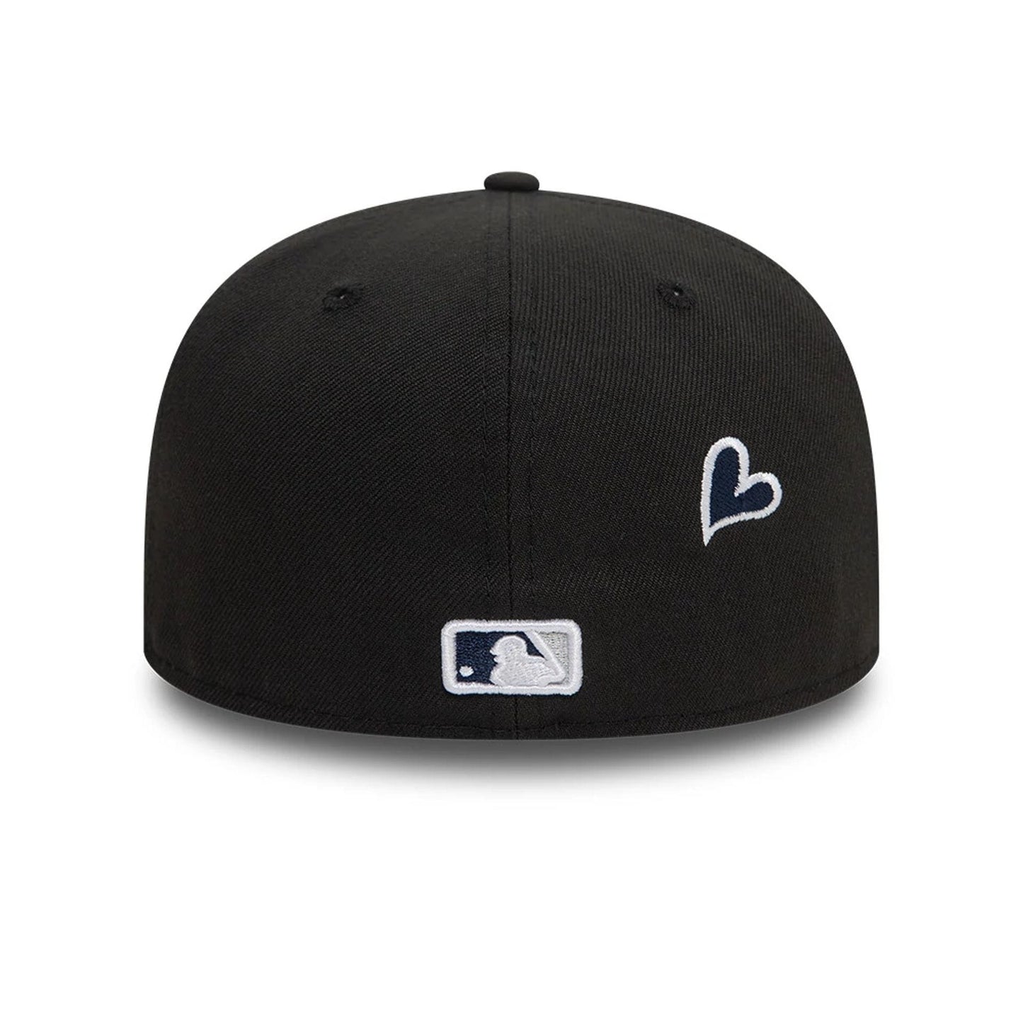 Pictured is this MLB Heart Icon New York Yankees 59FIFTY Fitted cap in black. 5
