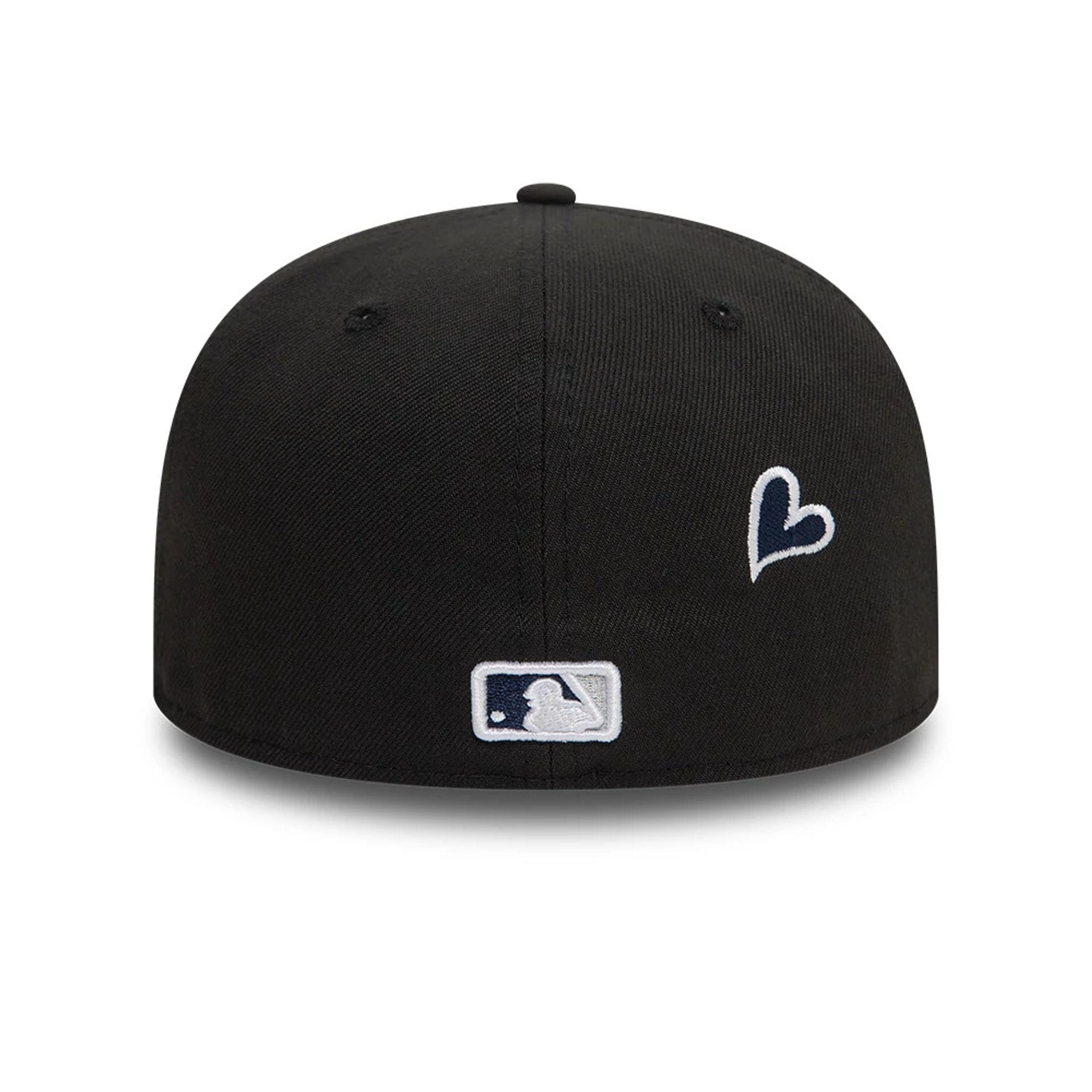 Pictured is this MLB Heart Icon New York Yankees 59FIFTY Fitted cap in black. 5