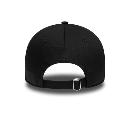 Williams Alex Albon Black New Era 9TWENTY Adjustable Cap, rear view showing the unstructured black crown with a fabric strap and silver buckle for size adjustment, completed by a top button and matching black eyelets.