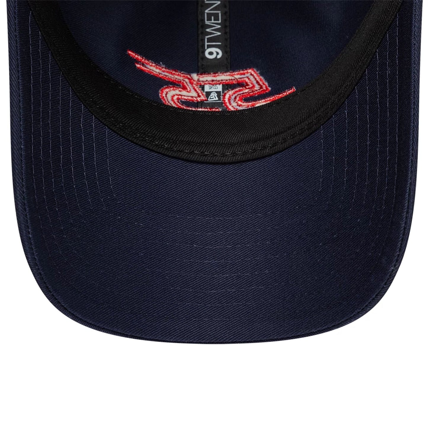 Pictured is this Carlos Sainz Atlassian Williams F1 Team 9TWENTY cap in navy. 6