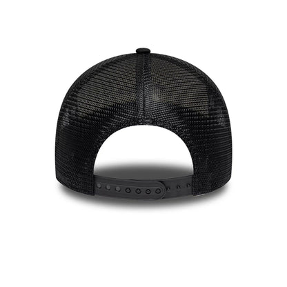 Pictured is this Traditional Atlassian Williams F1 Team 9FORTY A-Frame Trucker cap in black. 4