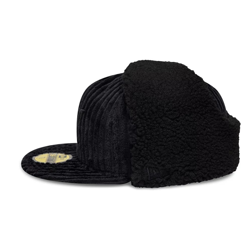 Pictured is this Mains X New Era Cord Dogear 59FIFTY Fitted cap in black. 7
