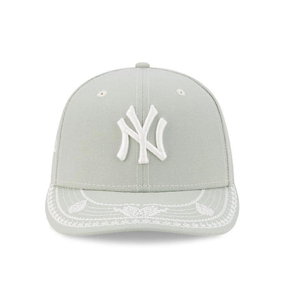 Pictured is this MLB Fathers Day New York Yankees 59FIFTY Fitted cap in pastel green. 2