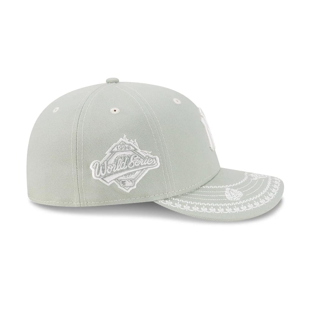Pictured is this MLB Fathers Day New York Yankees 59FIFTY Fitted cap in pastel green. 5
