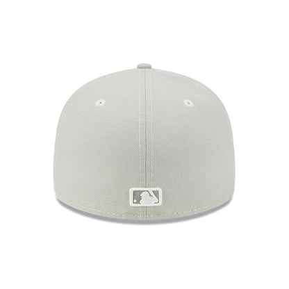 Pictured is this MLB Fathers Day Atlanta Braves 59FIFTY Fitted cap in pastel green. 7