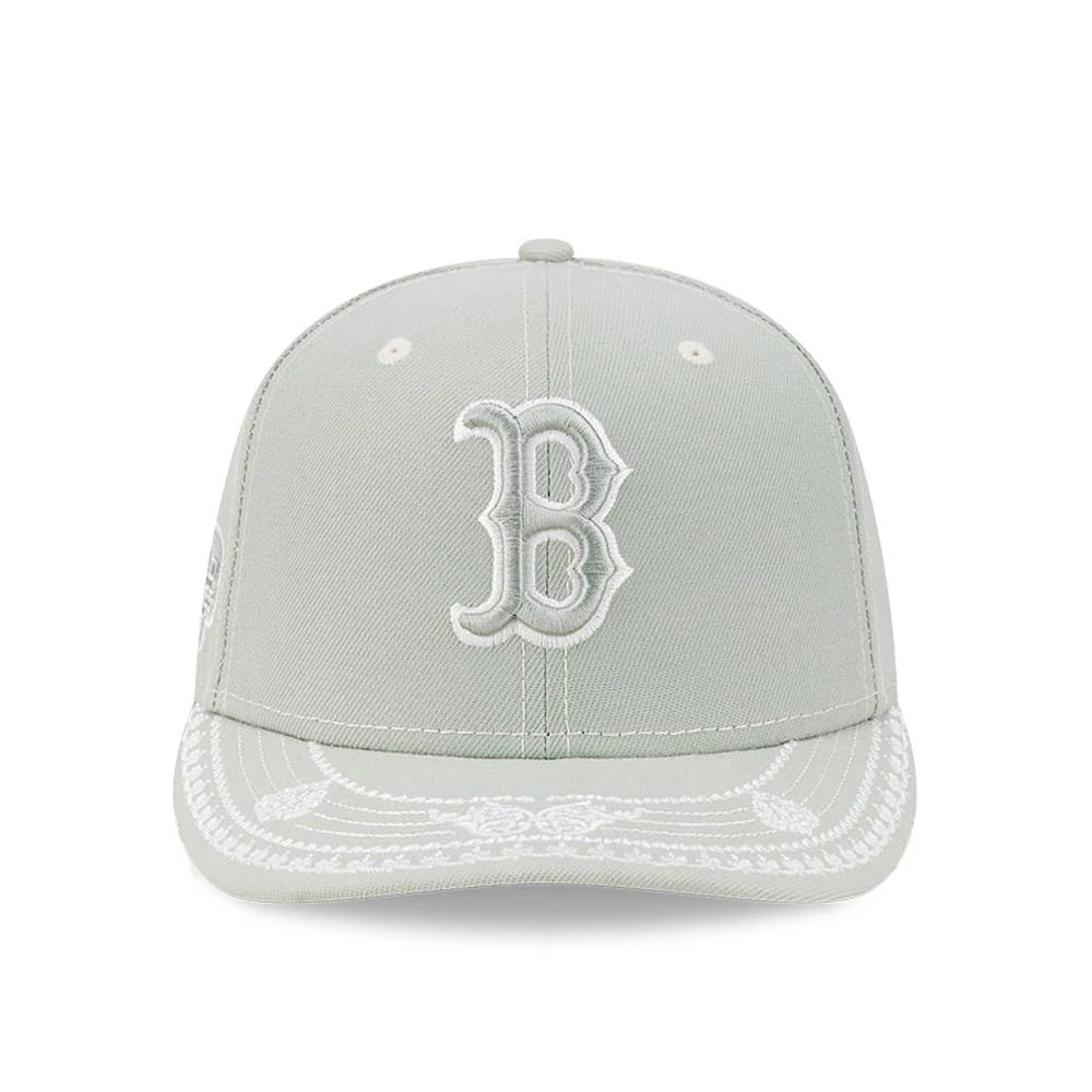 Pictured is this MLB Fathers Day Boston Red Sox 59FIFTY Fitted cap in pastel green. 4