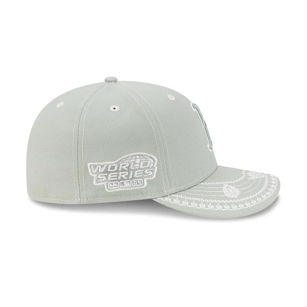 Pictured is this MLB Fathers Day Boston Red Sox 59FIFTY Fitted cap in pastel green. 5