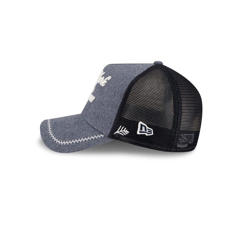 Pictured is this MLB Fathers Day New York Yankees 9FORTY A-Frame Trucker Adjustable cap in navy. 5